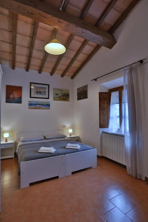 Podere San Francesco Bed & Breakfast Volterra Exterior photo