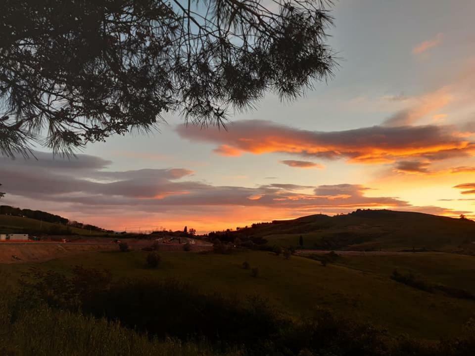 Podere San Francesco Bed & Breakfast Volterra Exterior photo